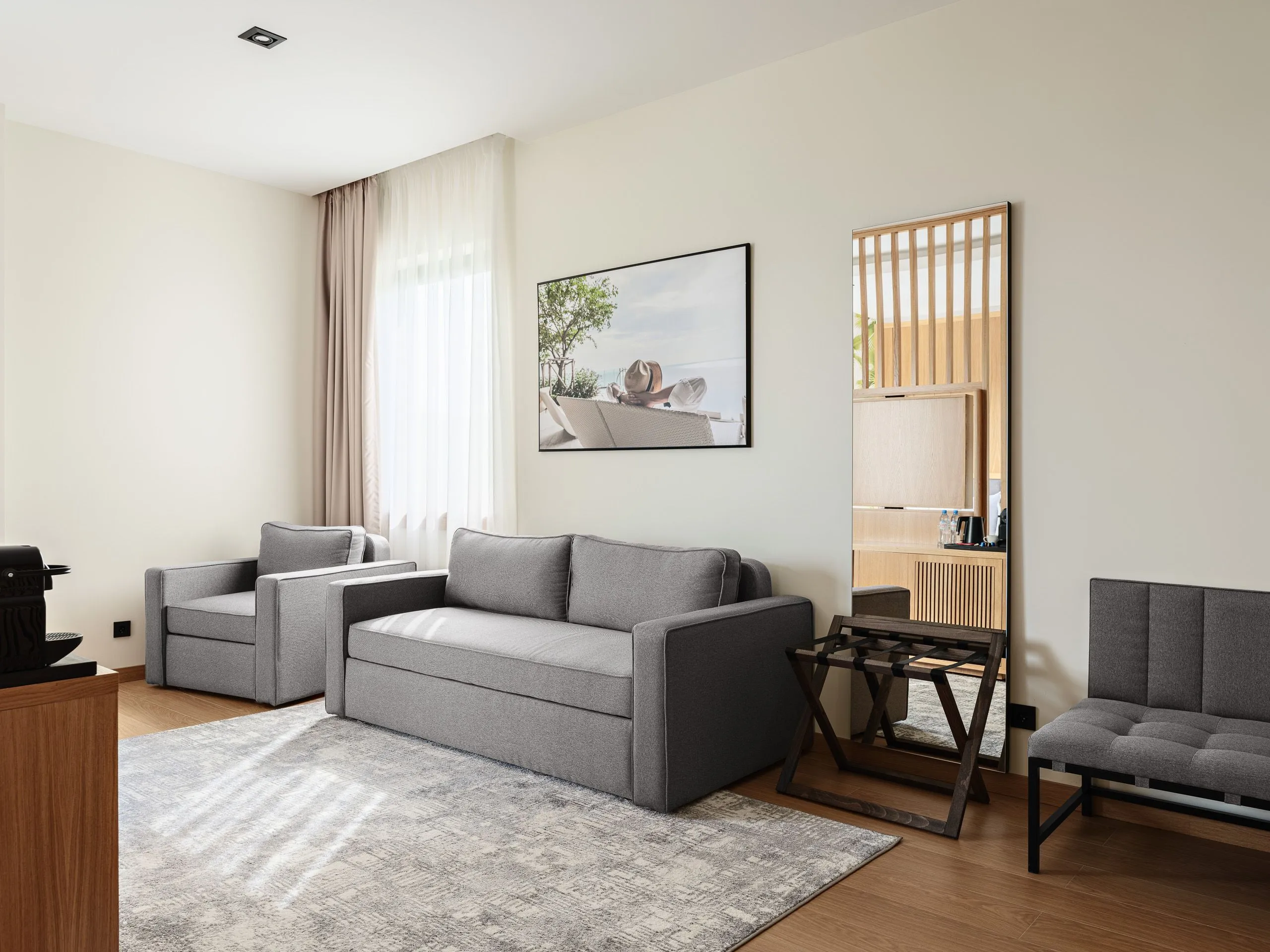 Дорога и парковка